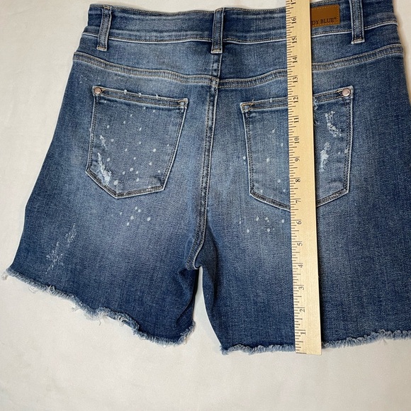 Judy Blue Shorts Distressed Blue Jean Shorts - Picture 7 of 14